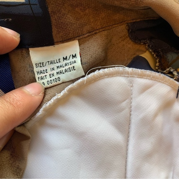 Vintage  HER patterned woman’s blouse size Medium - Picture 12 of 13